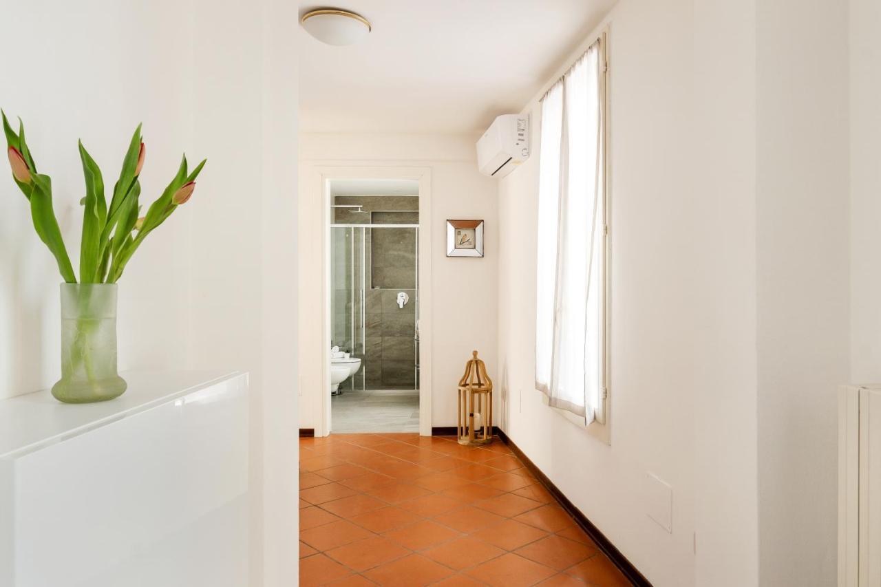 Lo Scrigno Delle 2 Torri! Nel Cuore Del Centro, Vicino A Via Rizzoli Bolonha Exterior foto